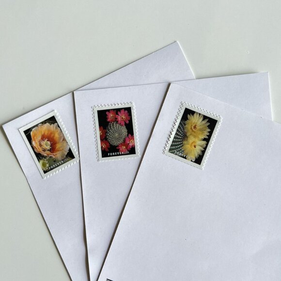 1000 forever stamps of flower - Picture 3 of 4